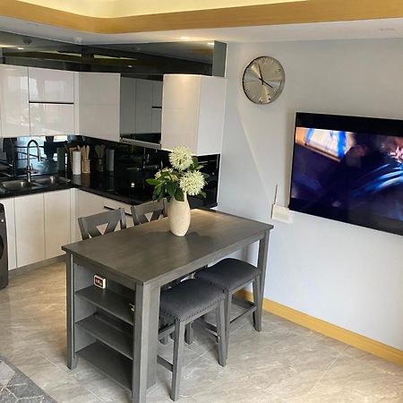 آنغلوس Walking Street Condo Beautiful 1 King Bedroom المظهر الخارجي الصورة